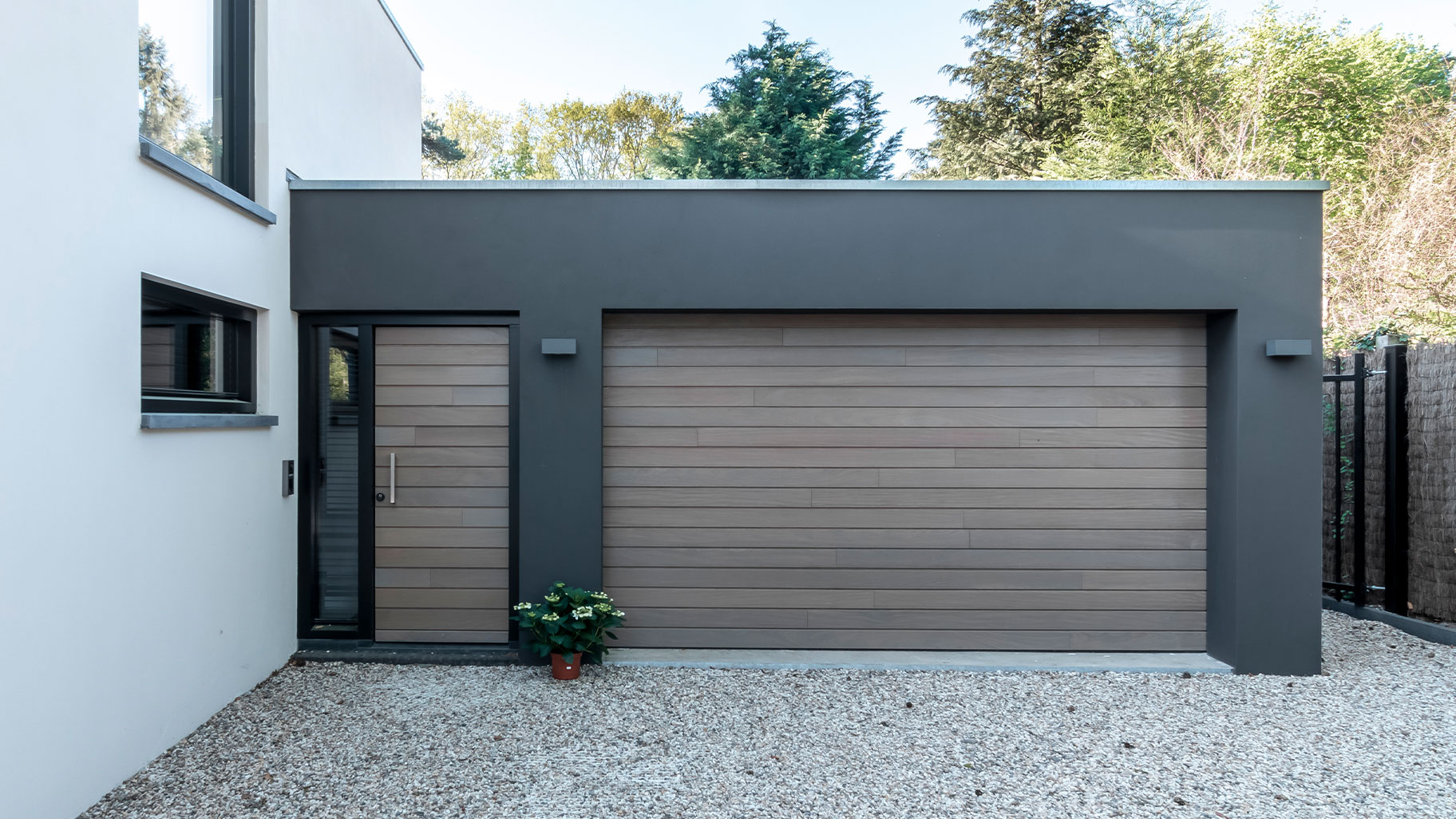 Afrormosia garagedeur horizontaal