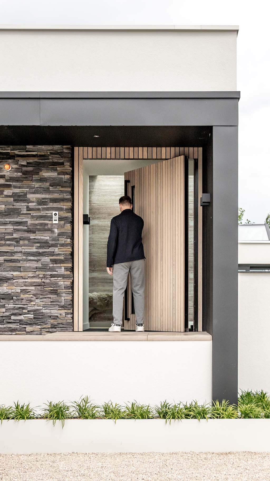 Different Doors taatsdeur als voordeur