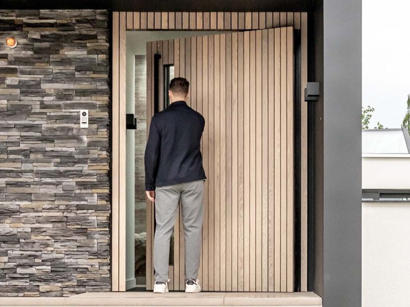 Different Doors taatsdeur als voordeur